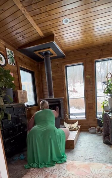 Doamna 45 ani cu experienta, blonda plinuta cu sani mari suna-ma